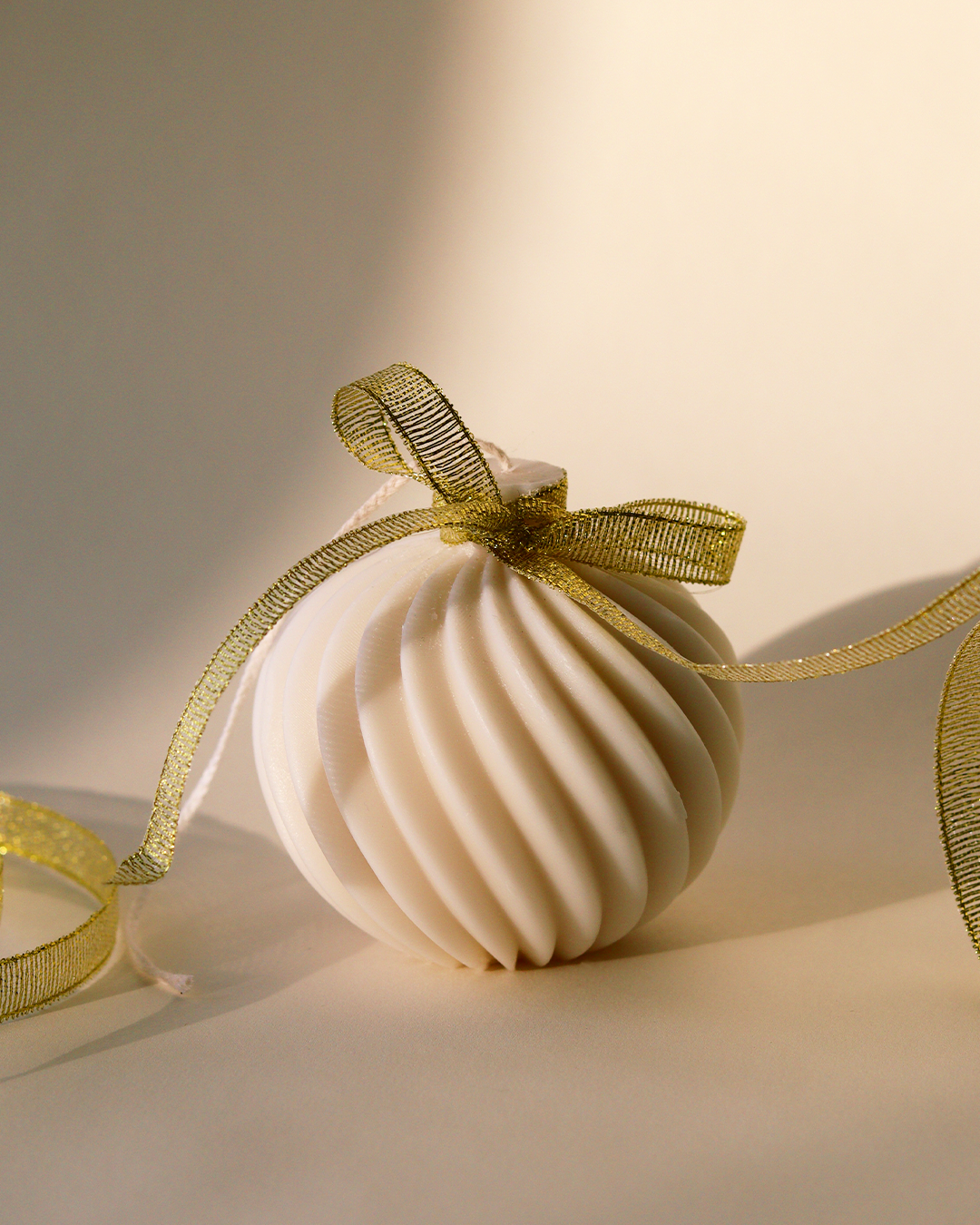 Christmas Ball Candle