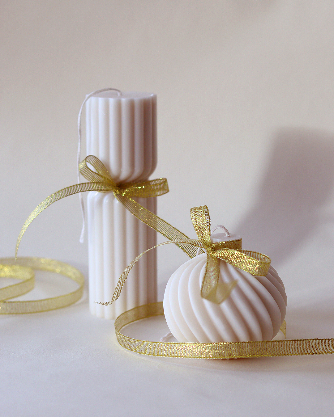 Christmas Ribbed Pillar Candle